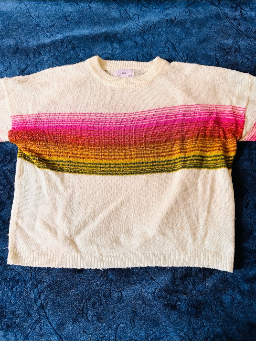 4 PIECE BUNDLE 🛍️ - Picture 3 of 15